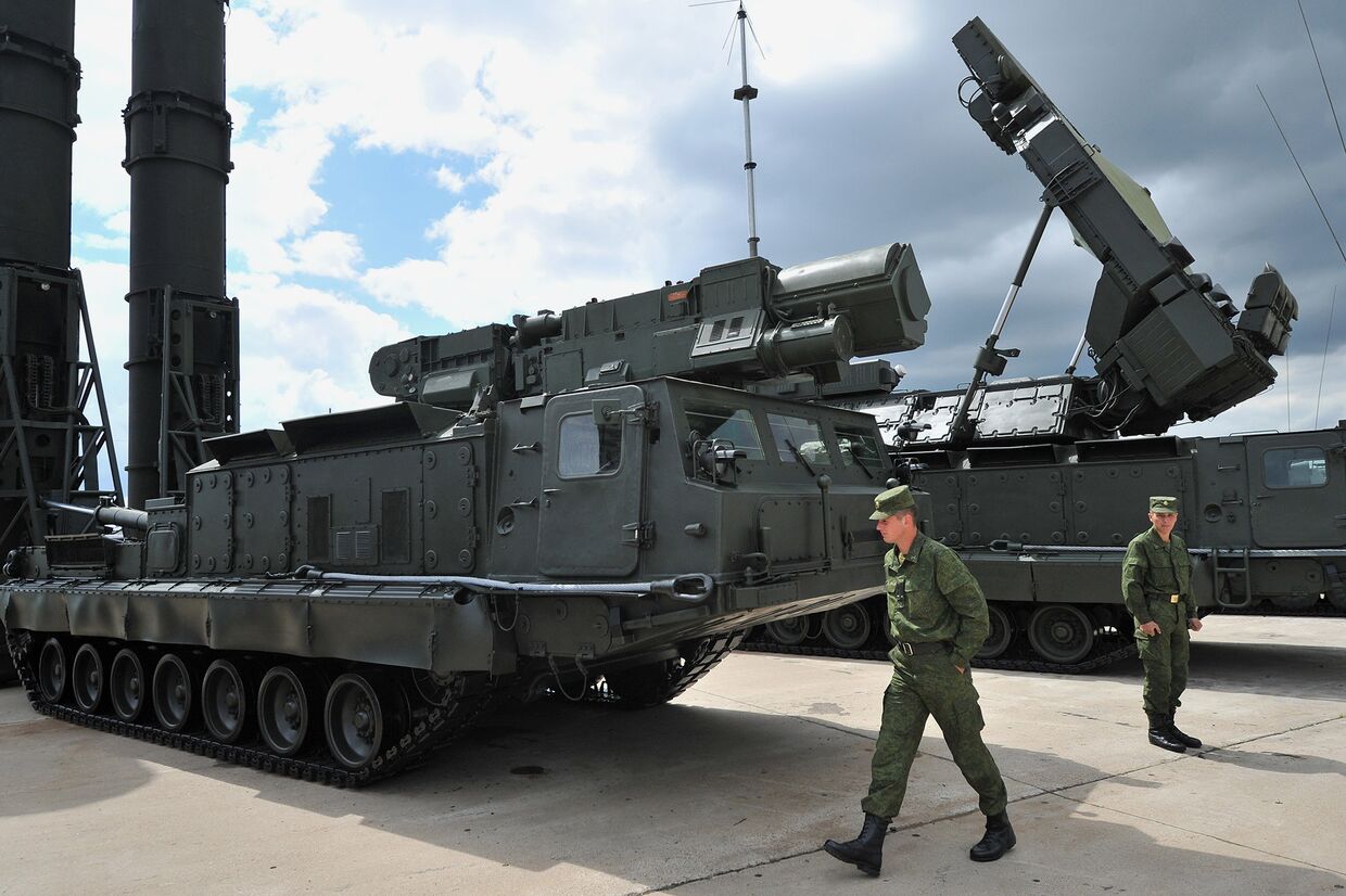 Зенитная ракетная система дальнего действия ЗРС С-300В и С-300ВМ