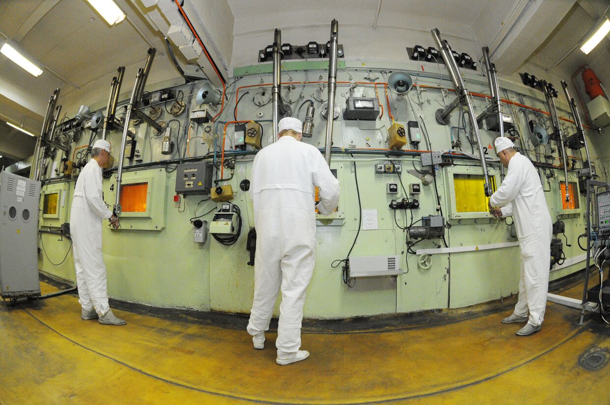 Хранение и переработка отработанного ядерного топлива на предприятии производственого объединения «Маяк»