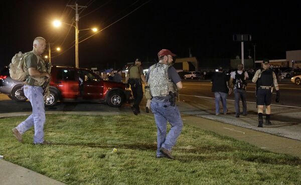 Вооруженные люди из организации Oath Keepers в городе Фергюсон Вооруженные люди из организации Oath Keepers в городе Фергюсон
