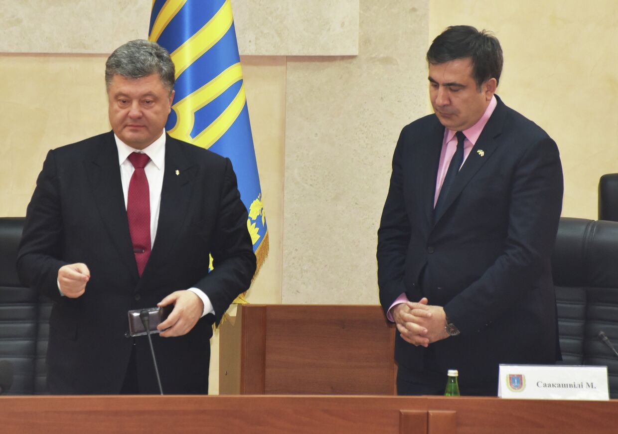 Президент Украины Петр Порошенко и глава Одесской области Михаил Саакашвили
