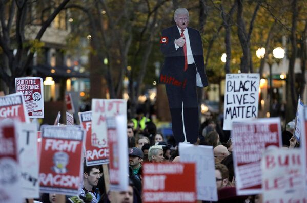 Акция протеста против избрания Дональда Трампа президентом США в Вашингтоне