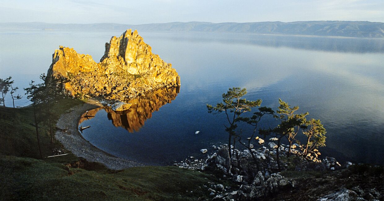 Шаман-камень на острове Ольхон