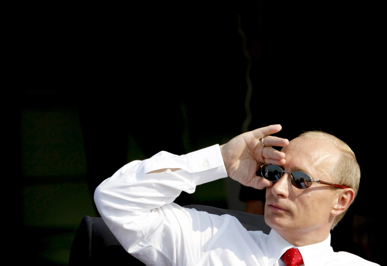 Путин в очках крутой