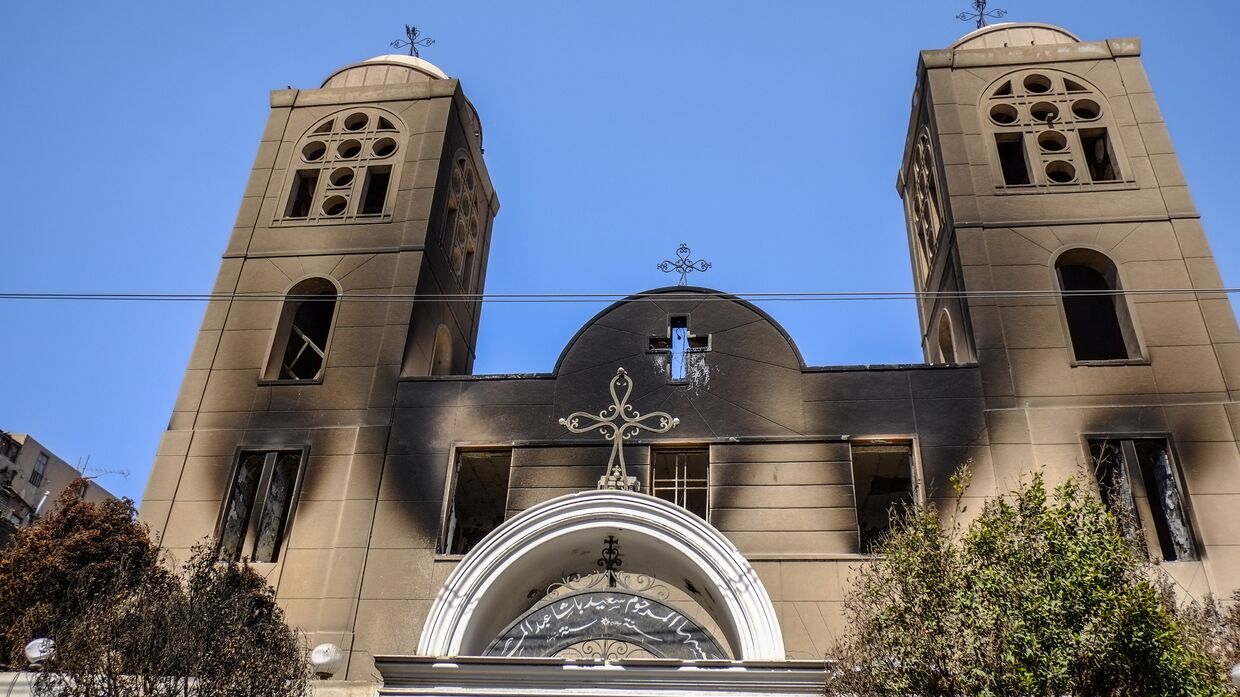 Одна из сожженных коптских церквей в провинции Минья в Египте