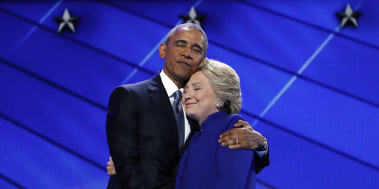 Президент США Барак Обама и кандидат в президенты США Хиллари Клинтон