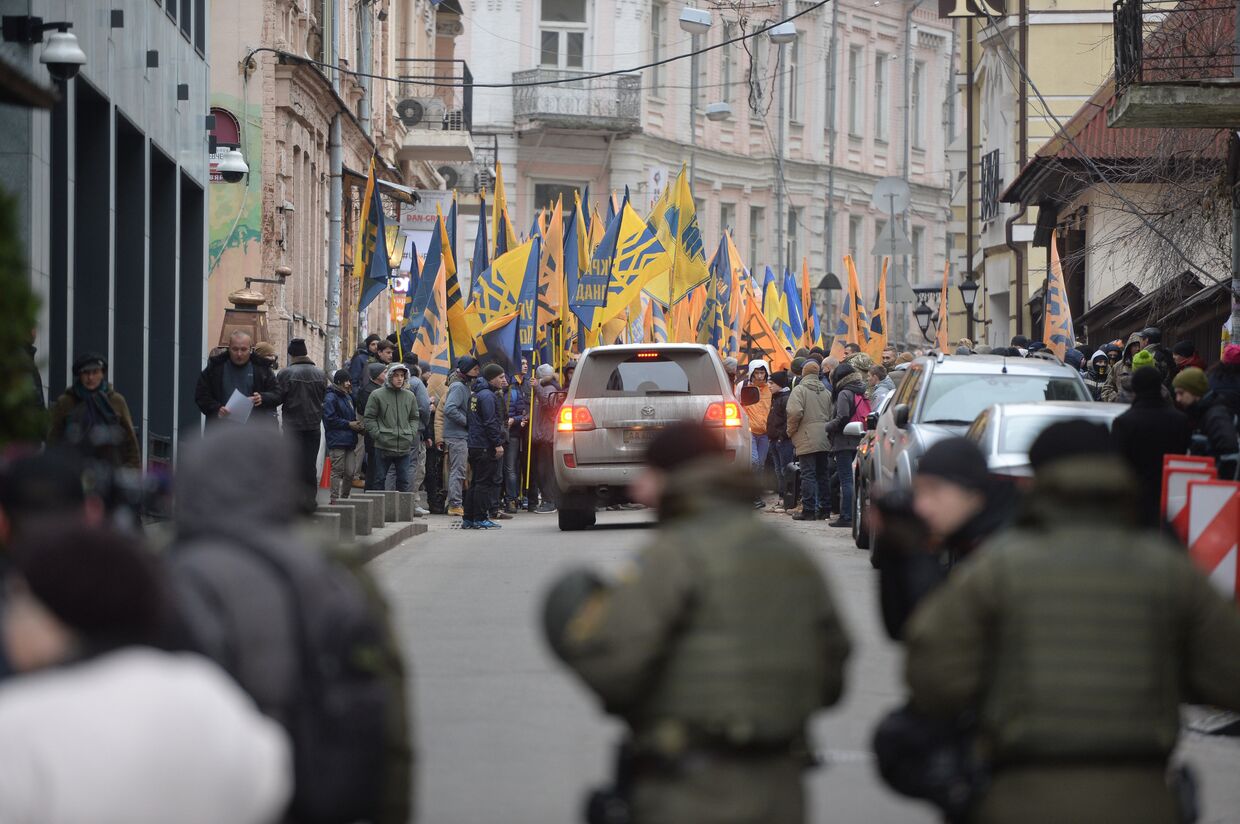 Участники акции в Киеве, посвященной годовщине начала событий на Майдане