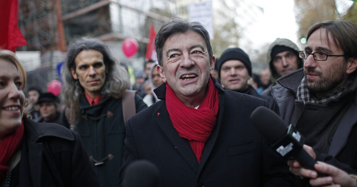 Жан-Люк Меланшон во время демонстрации в Париже