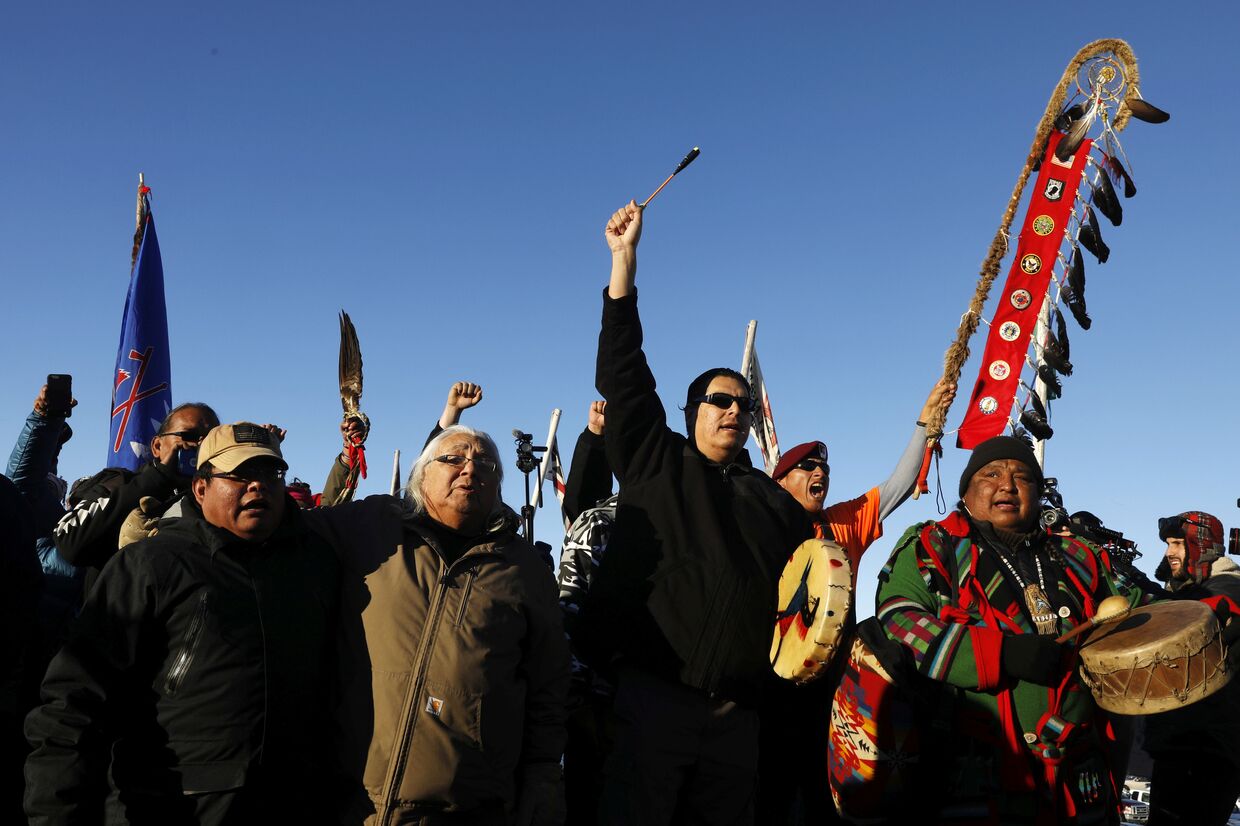 Акция протеста индейцев против строительства трубопровода Dakota Access в Северной Дакоте