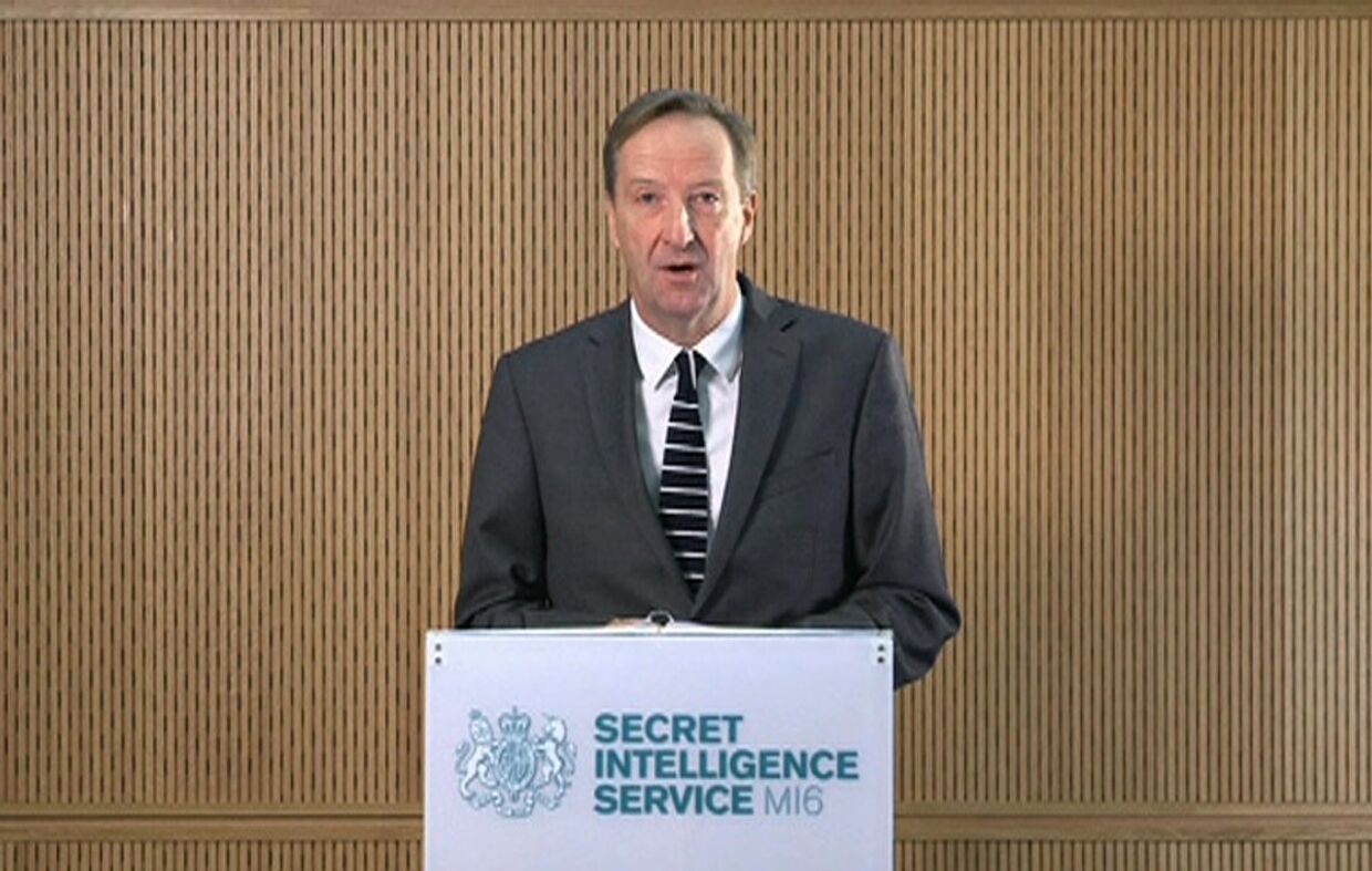 Глава британской секретной разведывательной службы MI6 Алекс Янгер выступает в Лондоне