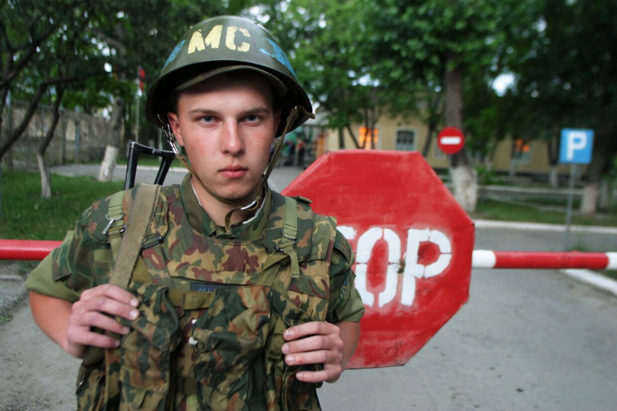 У штаба российских миротворческих сил в Южной Осетии