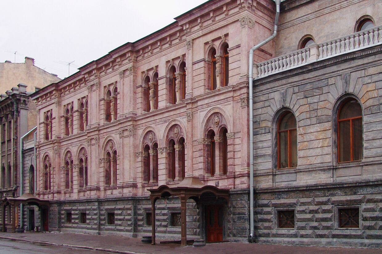 Здание Европейского университета в Санкт-Петербурге