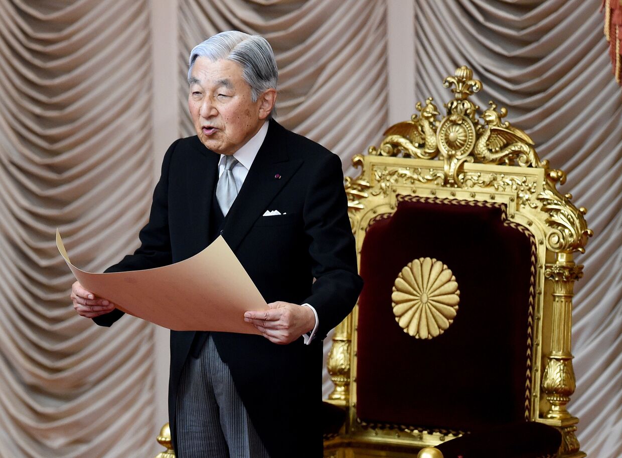 Правящий император Японии Акихито