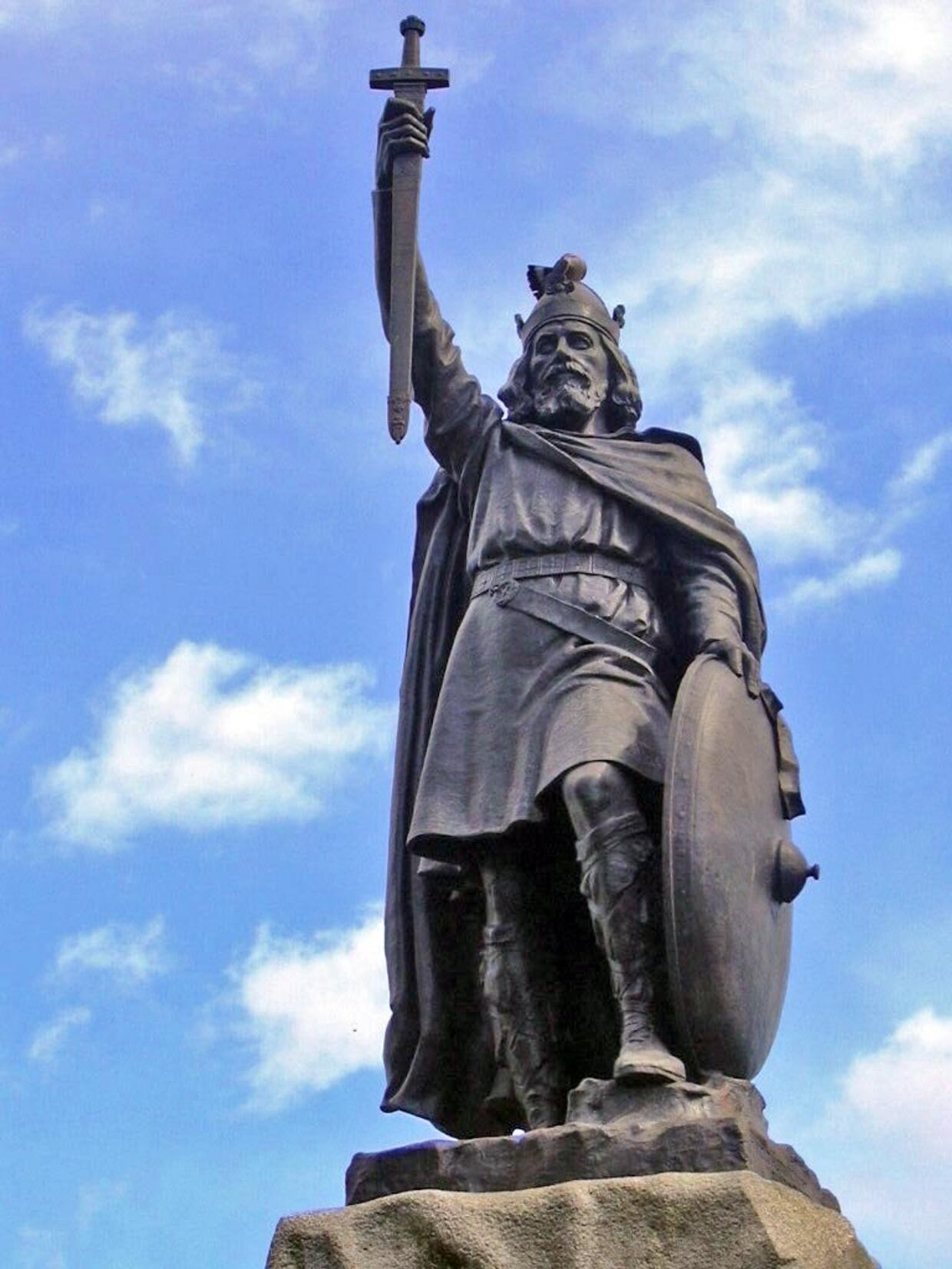 Статуя Альфреда Великого в Уинчестере