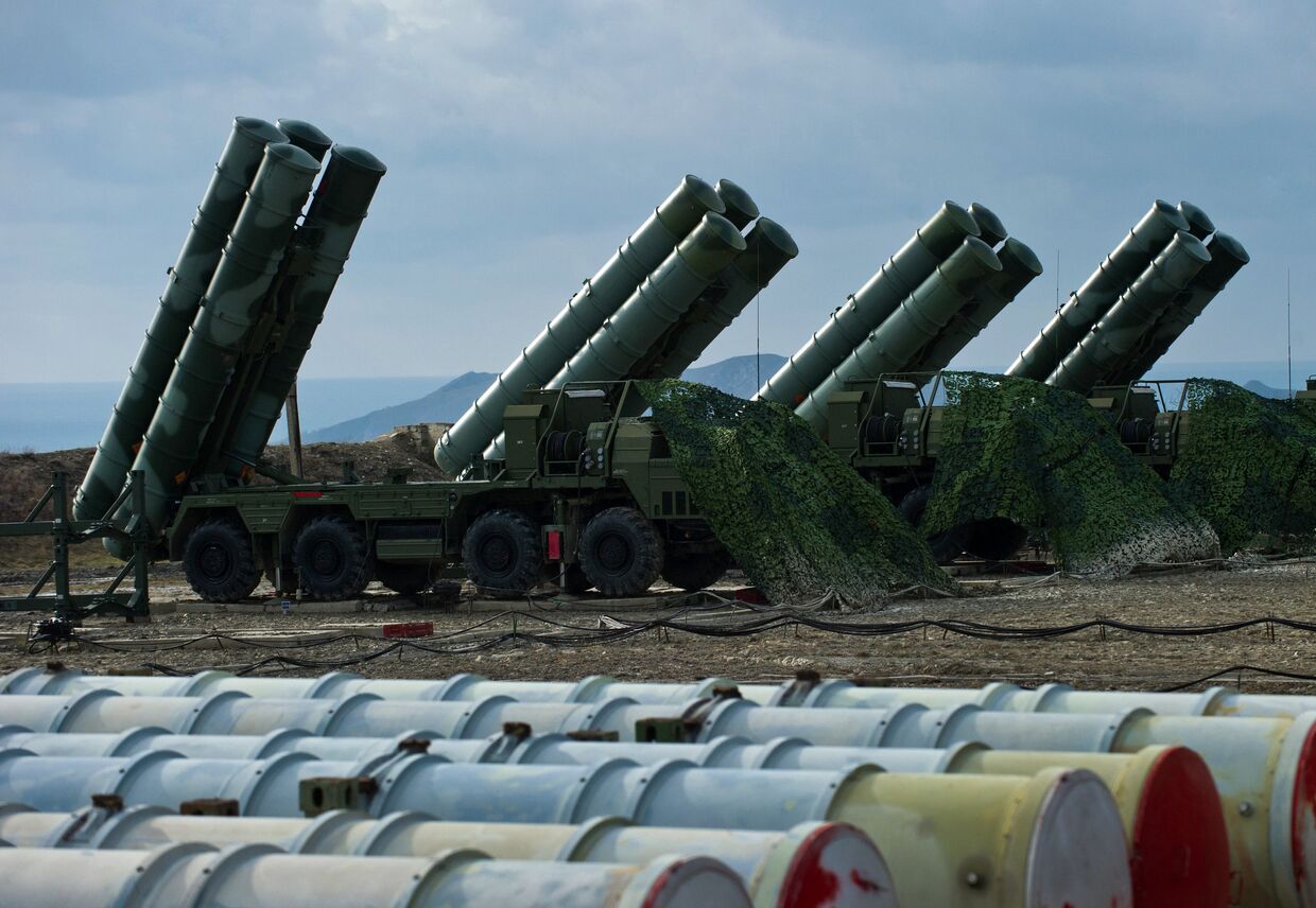 Зенитный ракетный комплекс С-400 «Триумф» полка противовоздушной обороны в Феодосии