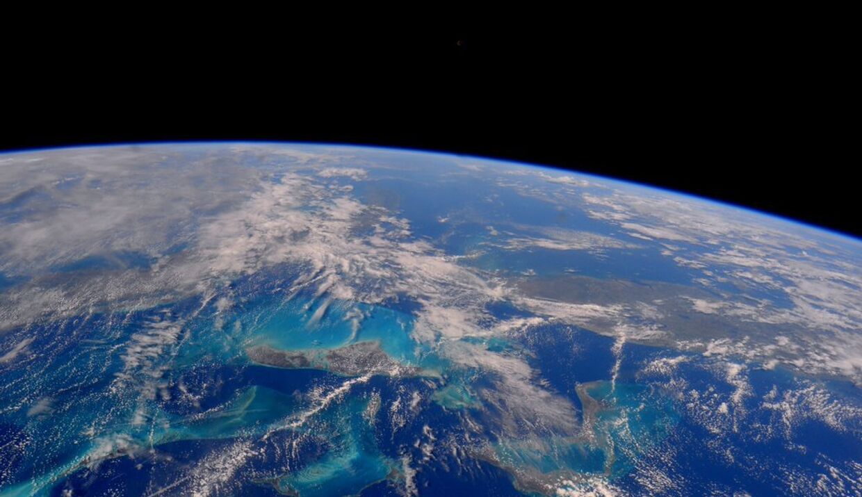 Планета Земля снятая с МКС астронавтом NASA Тимоти Копра
