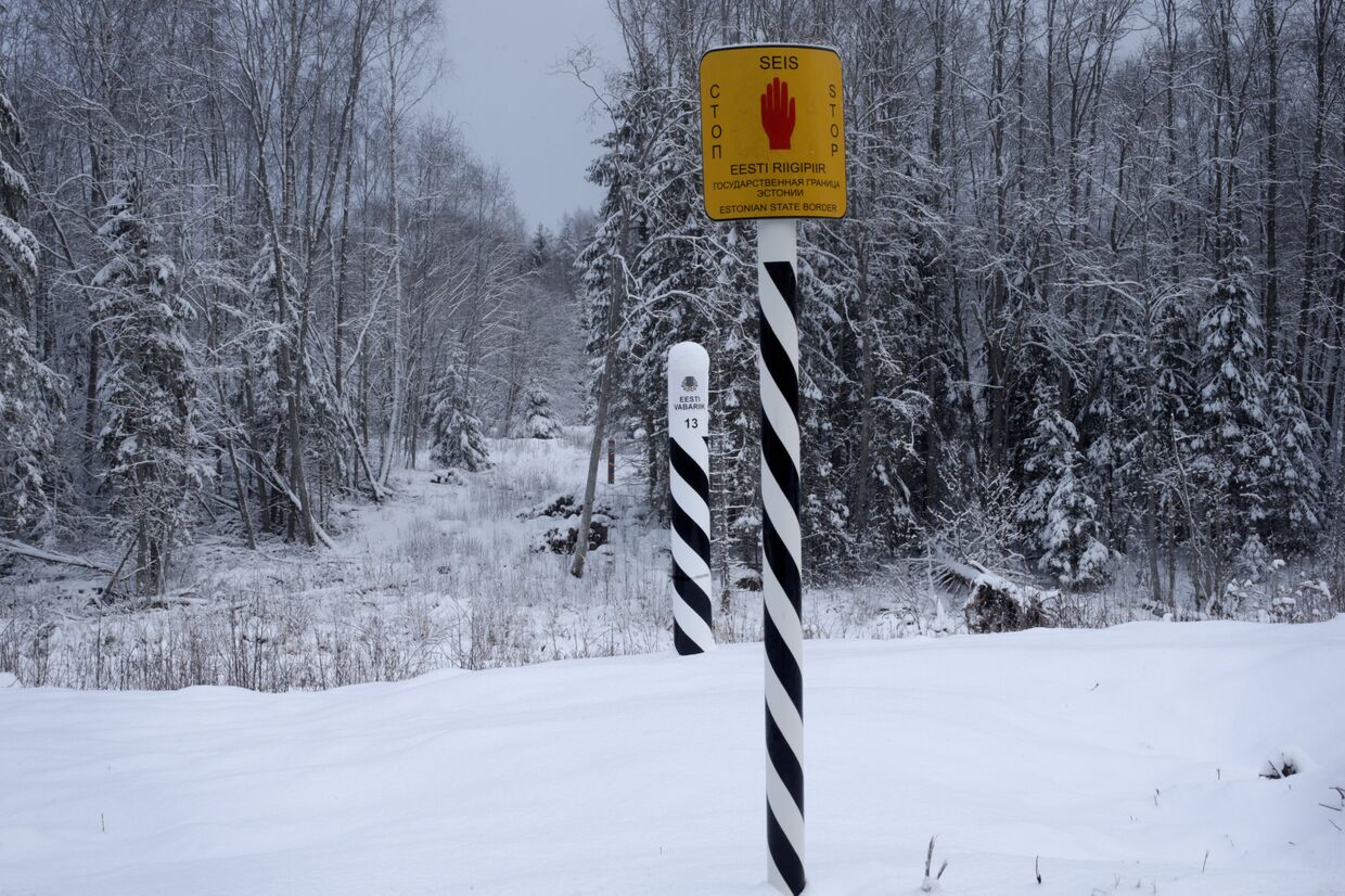 Пограничный столб на границе Эстонии и России
