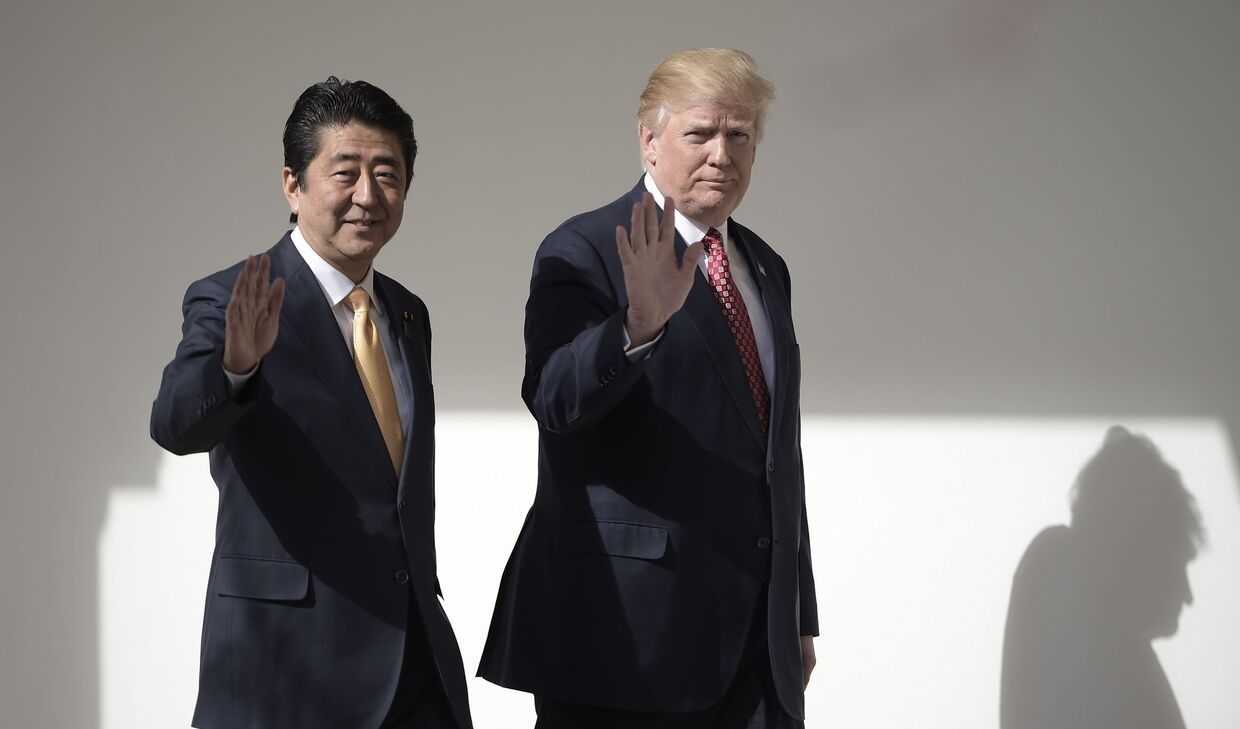 Президент США Дональд Трамп и премьер-министр Японии Синдзо Абэ