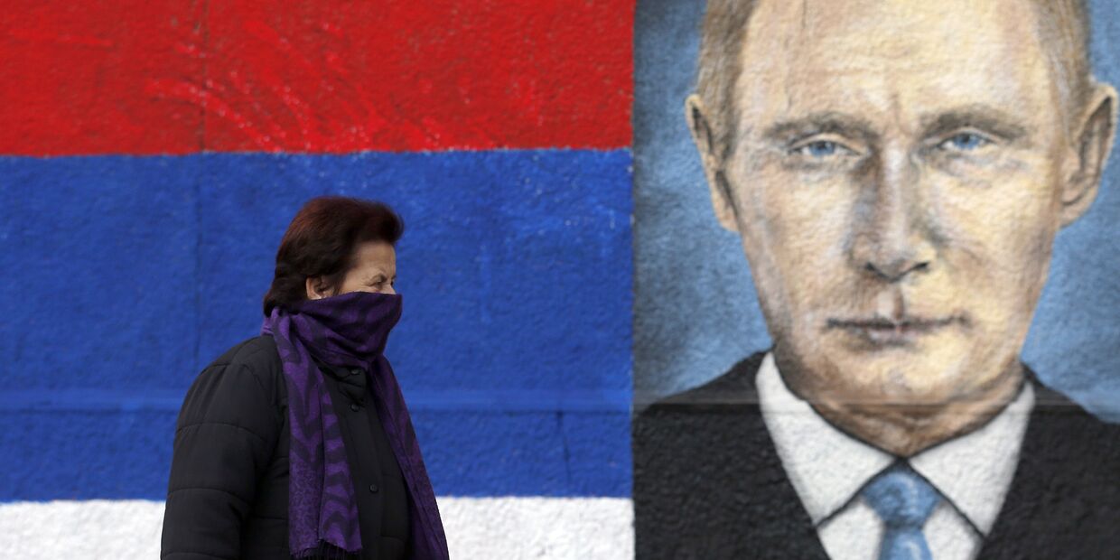 Граффити с изображением Владимира Путина в пригороде Белграда