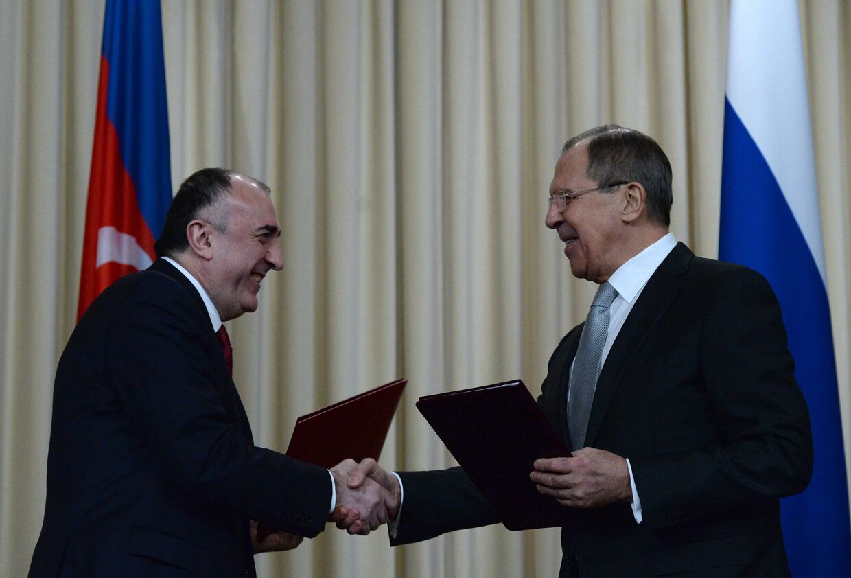 Министр иностранных дел РФ Сергей Лавров и министр иностранных дел Азербайджана Эльмар Мамедъяров