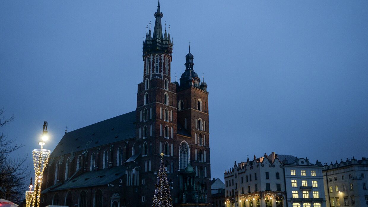 Мариацкий костел в исторической части Кракова, Польша