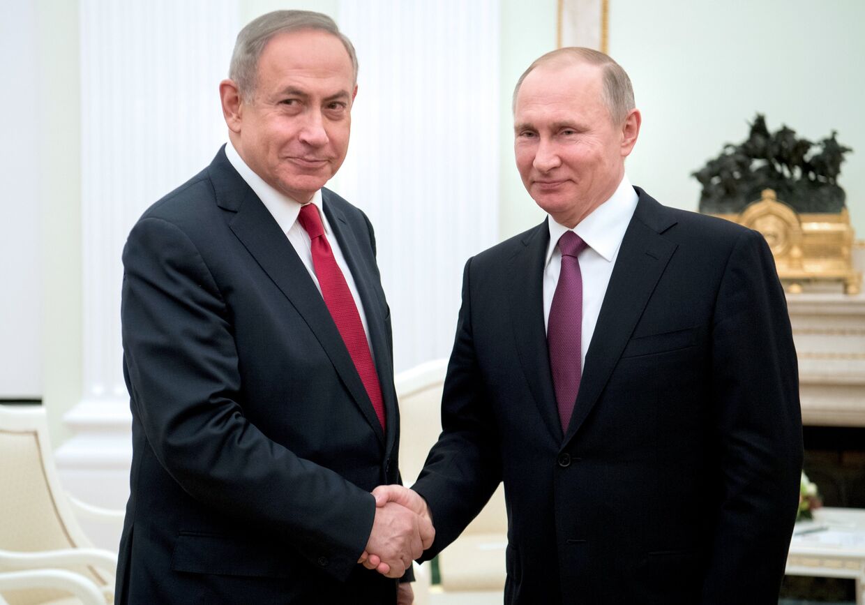 Президент РФ Владимир Путин и премьер-министр Израиля Биньямин Нетаньяху во время встречи. 9 марта 2017