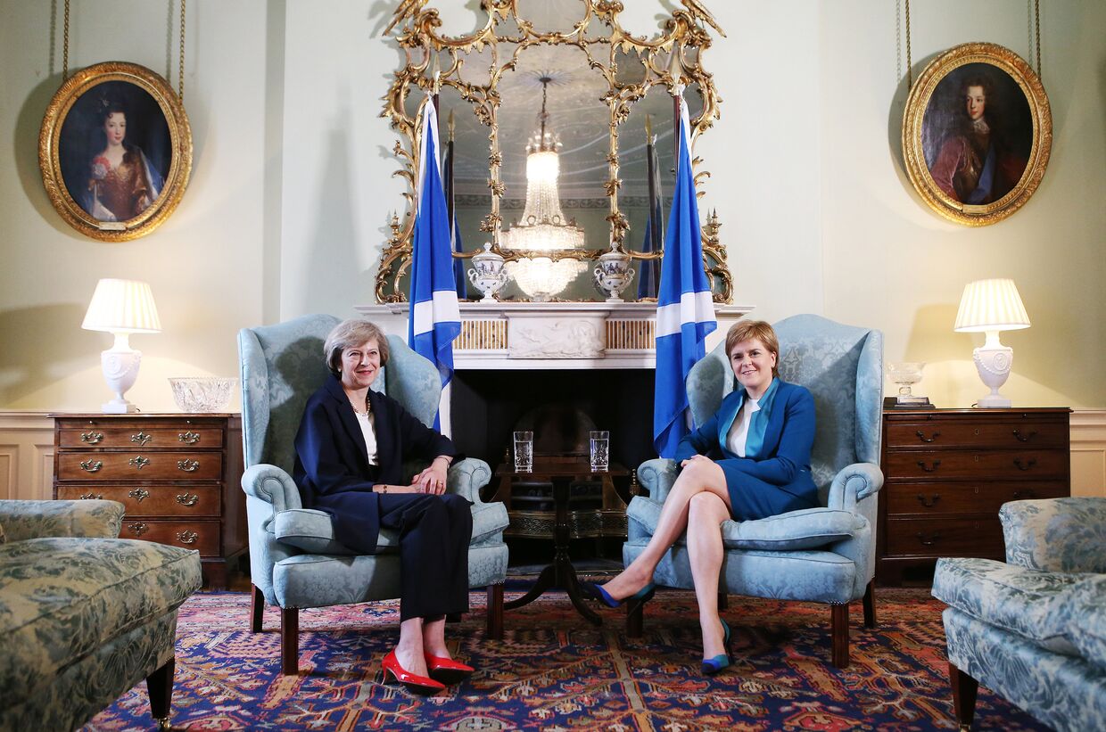 Премьер-министр Великобритании Тереза Мэй и первый министр Шотландии Никола Стерджен