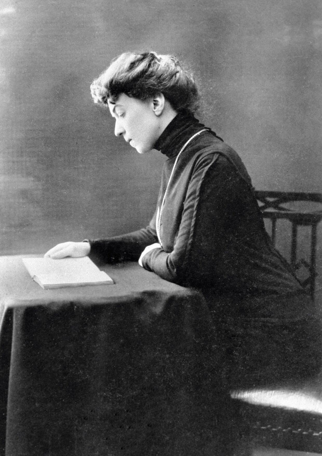 Биография Александра Коллонтай: революционер, феминистка, дипломат