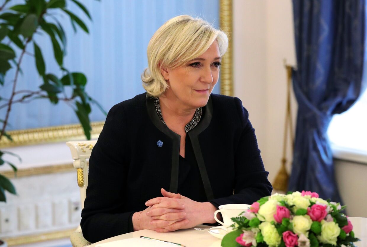 Лидер политической партии Франции «Национальный фронт», кандидат в президенты Франции Марин Ле Пен