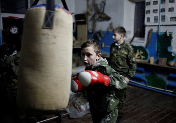 Учащиеся кадетской школы в Ставрополье