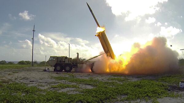 Запуск ракеты американского противоракетного комплекса системы THAAD Запуск ракеты американского противоракетного комплекса системы THAAD