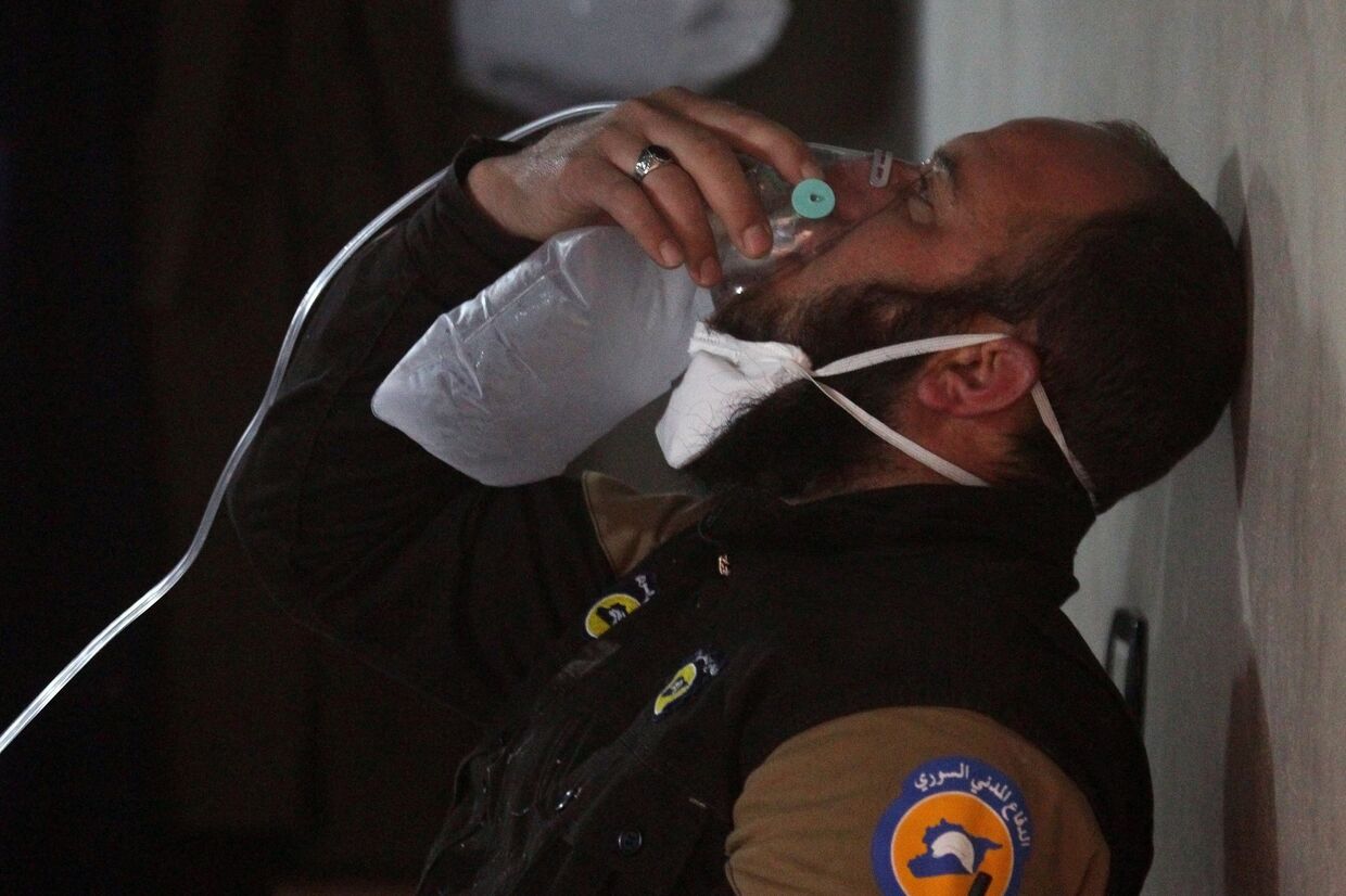 Последствия газовой атаки в сирийском Идлибе
