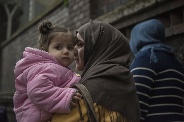 Сирийские беженцы в Стамбуле Сирийские беженцы в Стамбуле