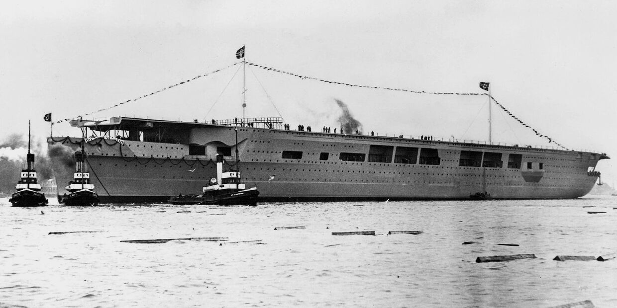 Немецкий авианосец «Граф Цеппелин» Немецкий авианосец «Граф Цеппелин»