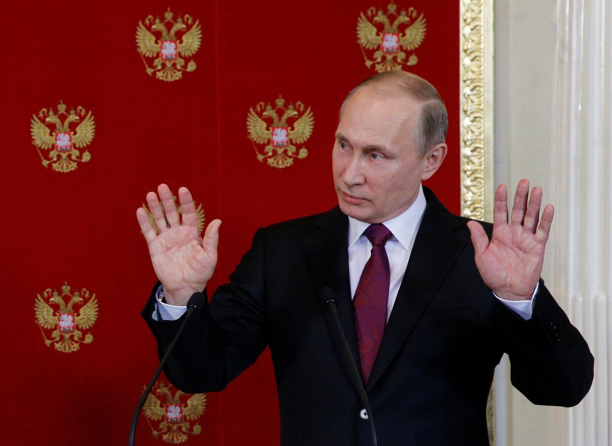 Президент РФ Владимир Путин во время пресс-концеренции в Кремле