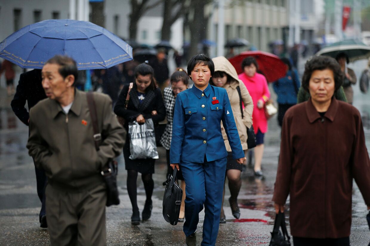 Пешеходы в центре Пхеньяна