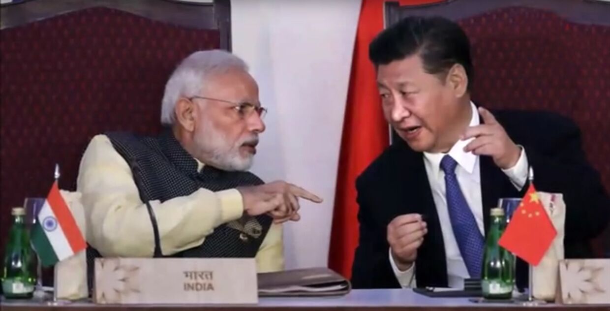 Китай встал между Россией и Индией