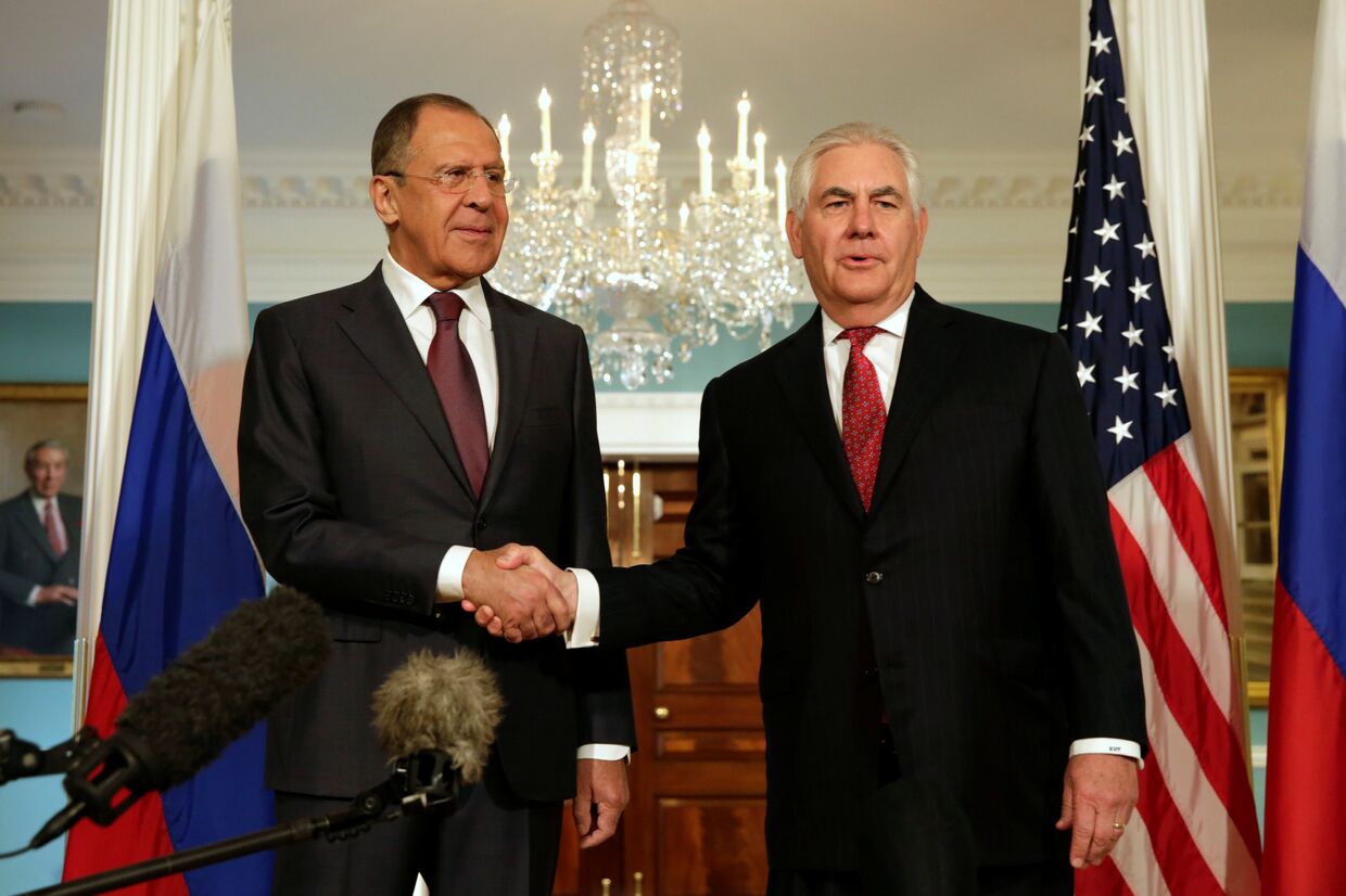 Госсекретарь США Рекс Тиллерсон и министр иностранных дел России Сергей Лавров