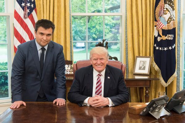Президент США Дональд Трамп и министр иностранных дел Украины Павел Климкин Президент США Дональд Трамп и министр иностранных дел Украины Павел Климкин