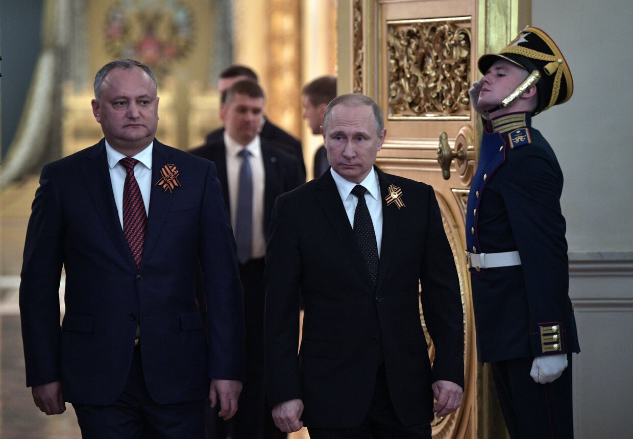 Президент РФ Владимир Путин и президент Молдавии Игорь Додон