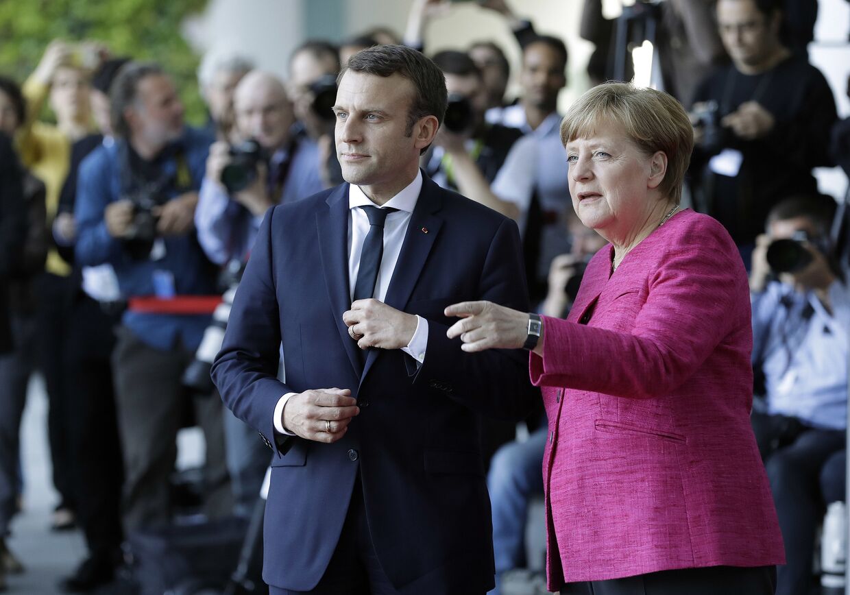 Встреча канцлера Германии Ангелы Меркель и президента Франции Эммануэля Макрона в Берлине