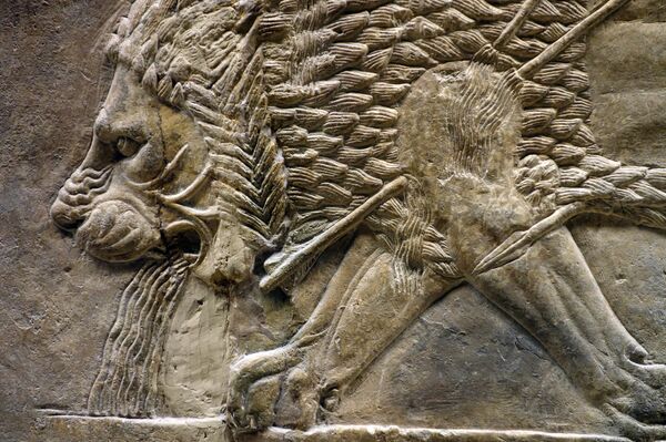 Рельеф из дворца Найнава в современном Мосуле