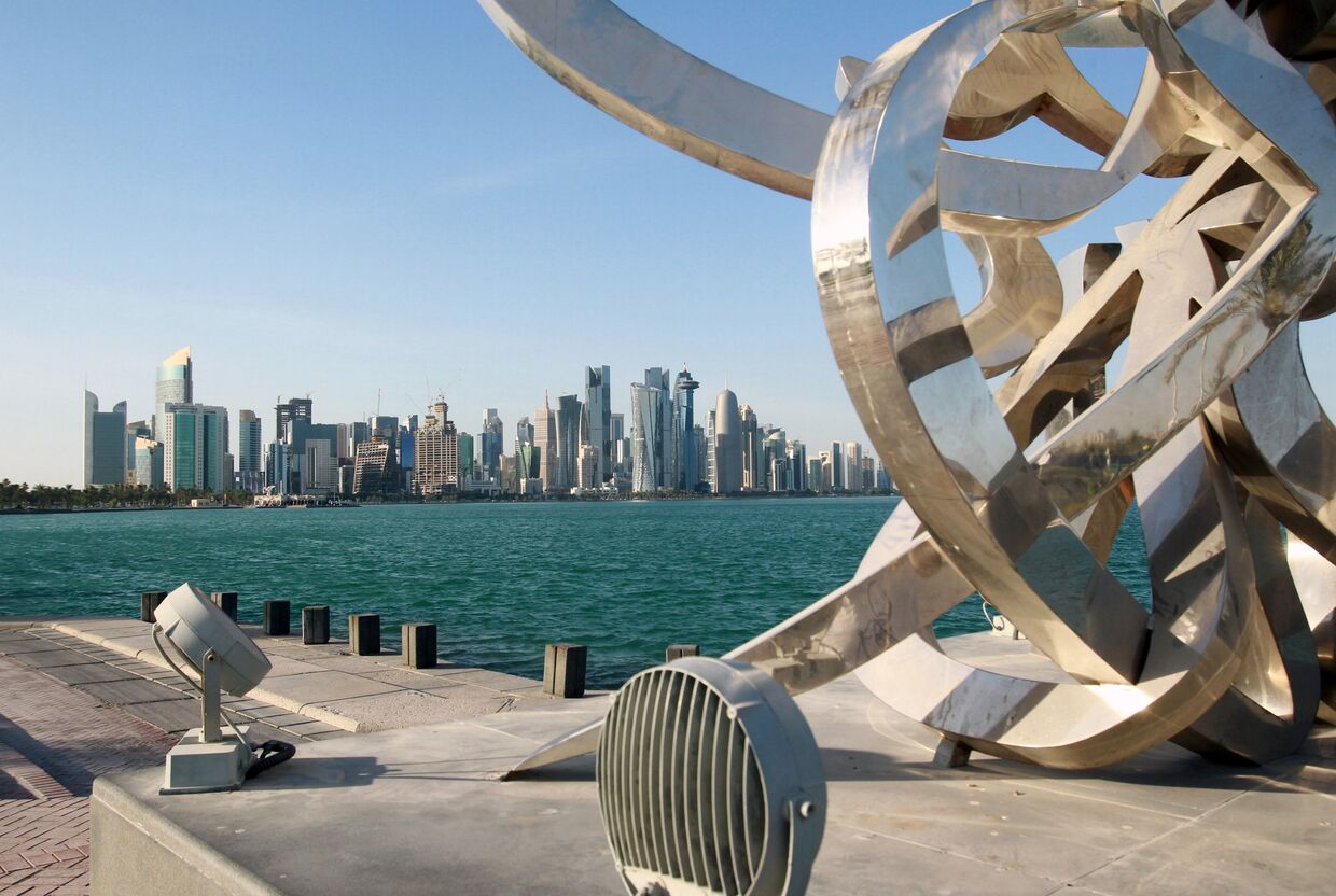 Вид с набережной на район Вест-Бэй города Доха