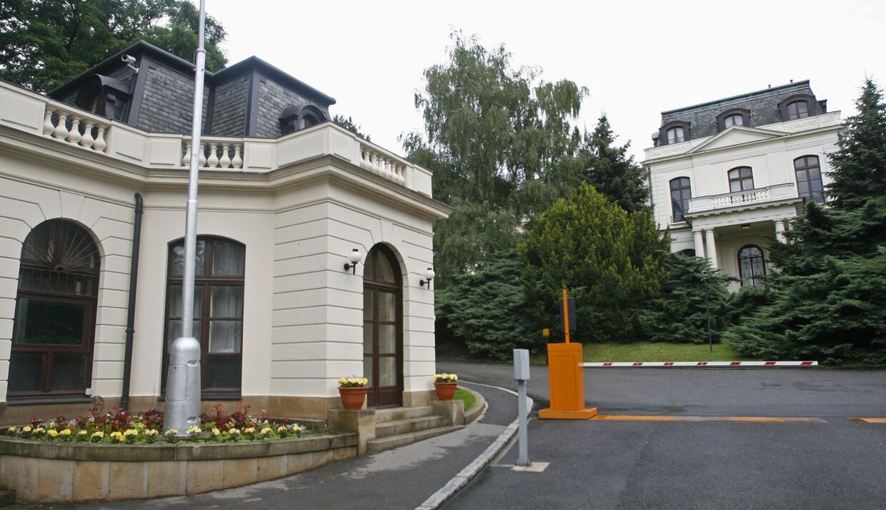Здание российского посольства в Праге