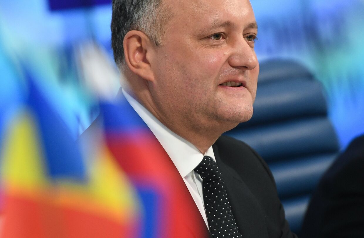 Президент Молдовы Игорь Додон во время пресс-конференции в Москве