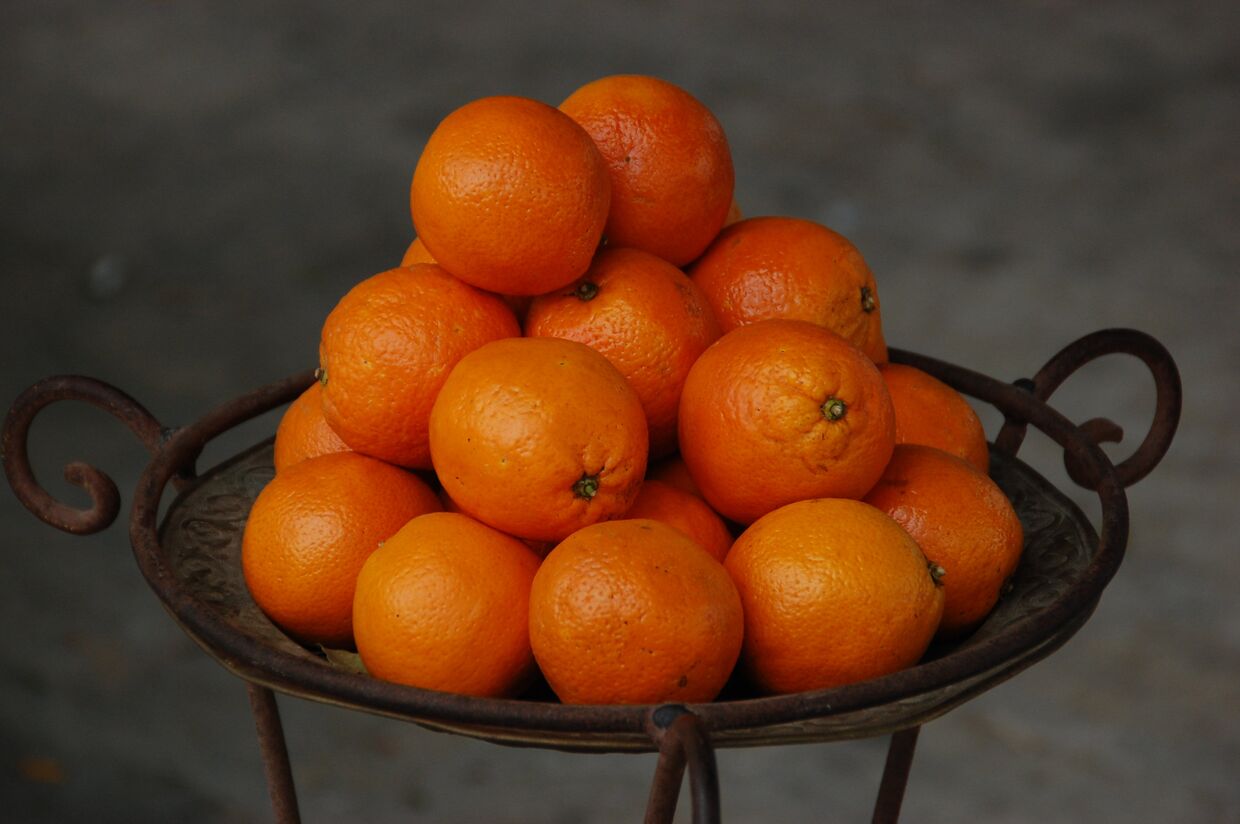 Апельсины в городе Хумт-Сук на острове Джерба