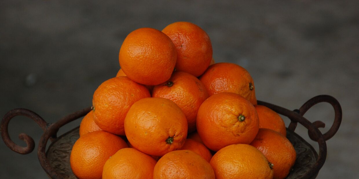 Апельсины в городе Хумт-Сук на острове Джерба