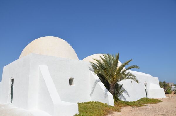 Мечеть на острове Джерба в Тунисе Мечеть на острове Джерба в Тунисе