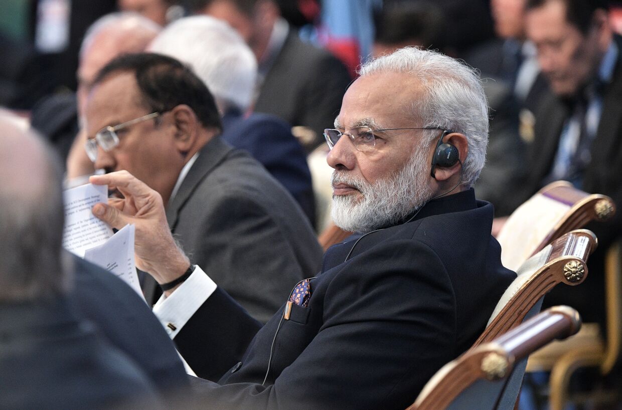 Премьер-министр Индии Нарендра Моди на заседании совета глав государств - членов ШОС. 9 июня 2017