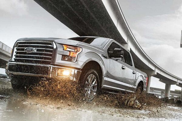 Автомобиль Ford F-150 Автомобиль Ford F-150