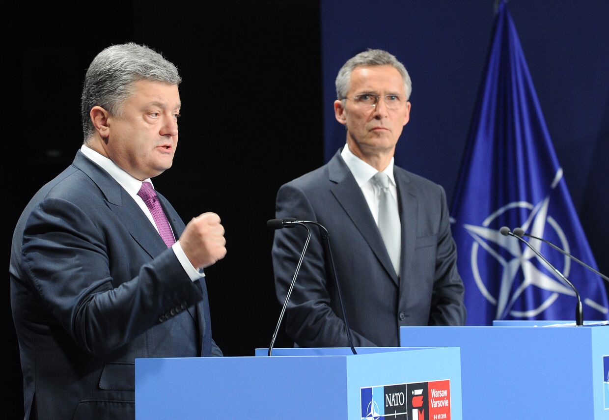 Президент Украины Петр Порошенко и генеральный секретарь НАТО Йенс Столтенберг